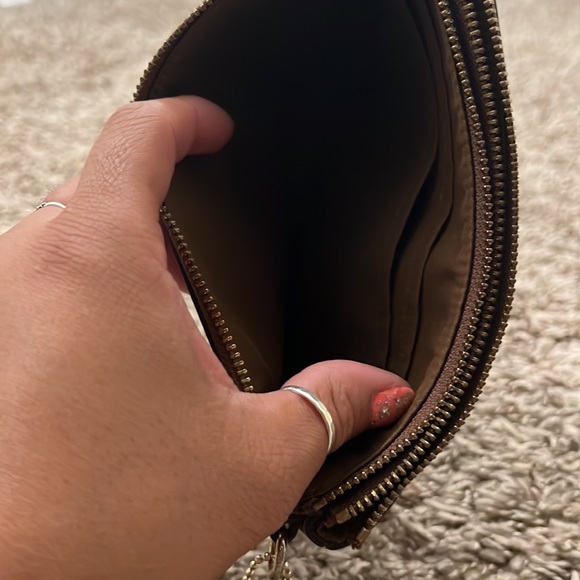 Coach double pouch carry all wallet!!! - Picture 4 of 5